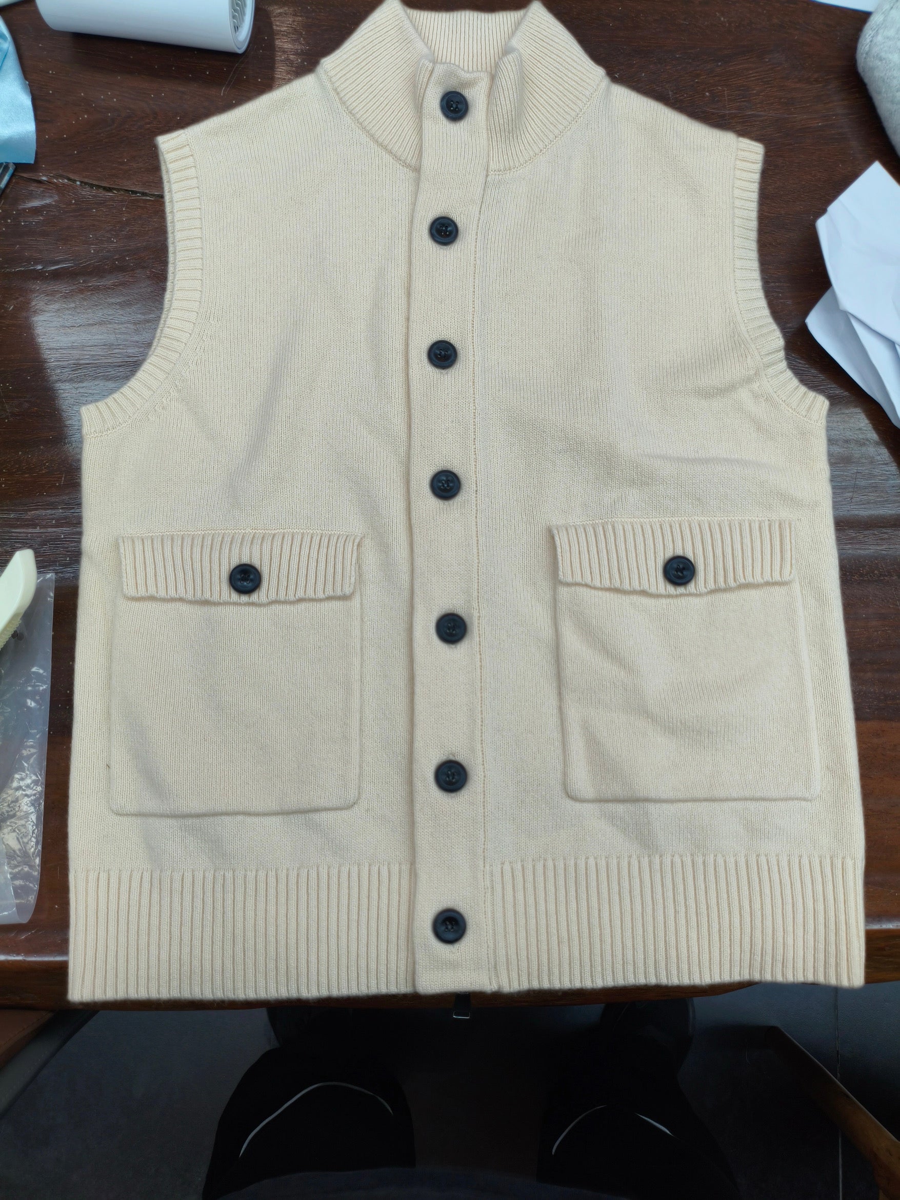 Cardigan vest